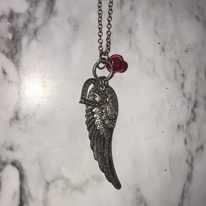Long wing necklace